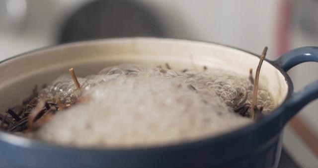 全程手工制作的古早味芋圆仙草茶，自己来做一次吧