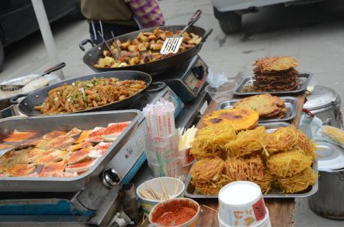 街头“最脏”的4类小吃，大家肯定都有吃过，最后那种遍布全国