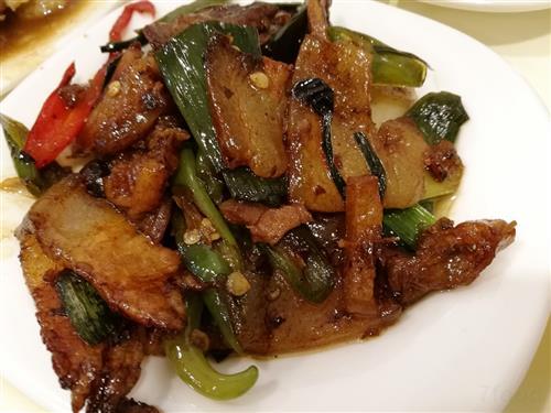 传统川菜回锅肉就是美味，学一道简单的回锅肉做法很有必要